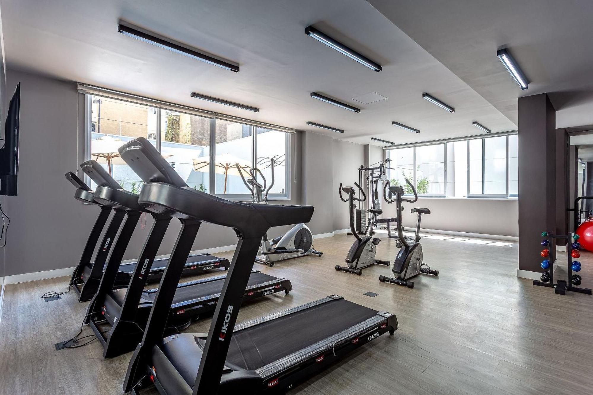 Apartamento Dom Bras - Amplo E Confortavel Pra Toda Familia, Com Piscina