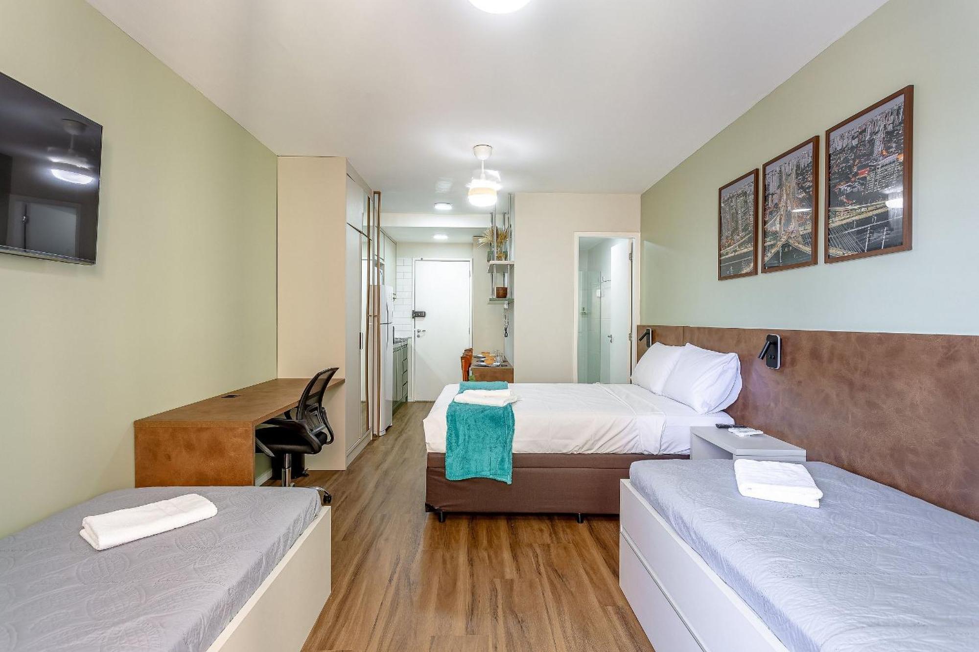 Apartamento Dom Bras - Amplo E Confortavel Pra Toda Familia, Com Piscina